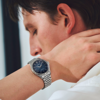 Seiko Presage Automatic Classic SPB525J1 med mørkebrun urskive og stållænke
