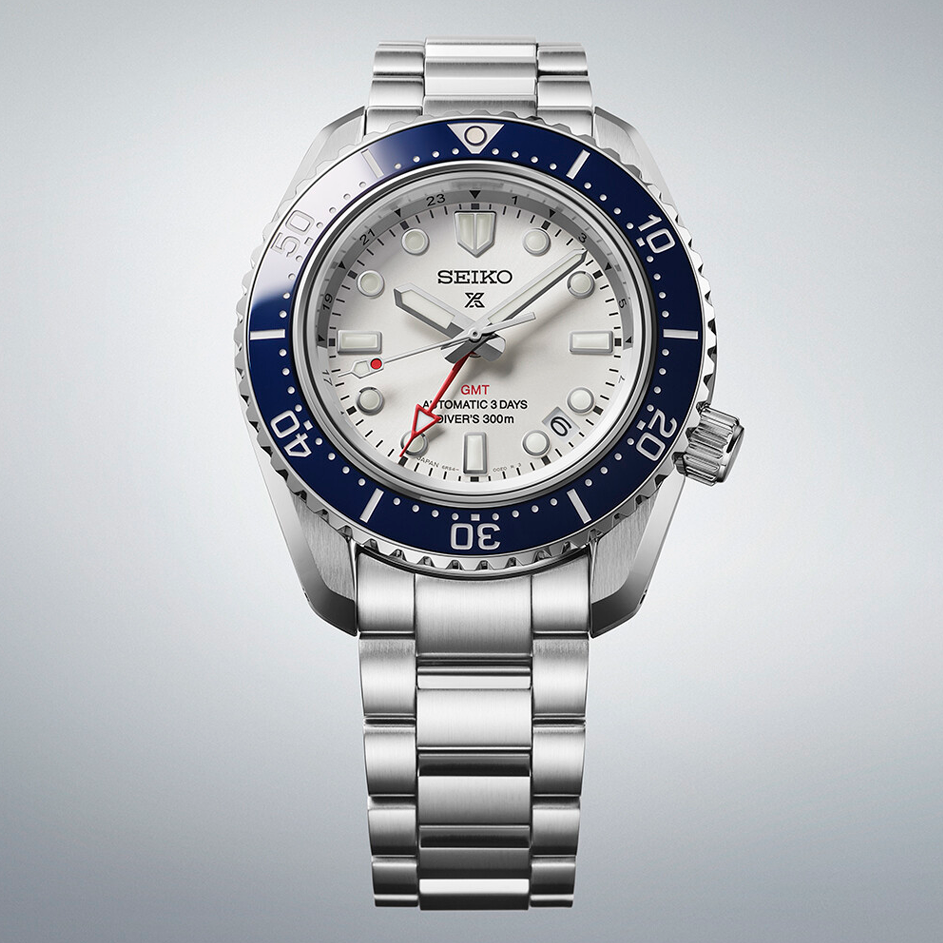 Seiko Prospex SEA 1968 Heritage Automatic GMT Diver’s SPB519J1 dykkerur med blå krans og stållænke