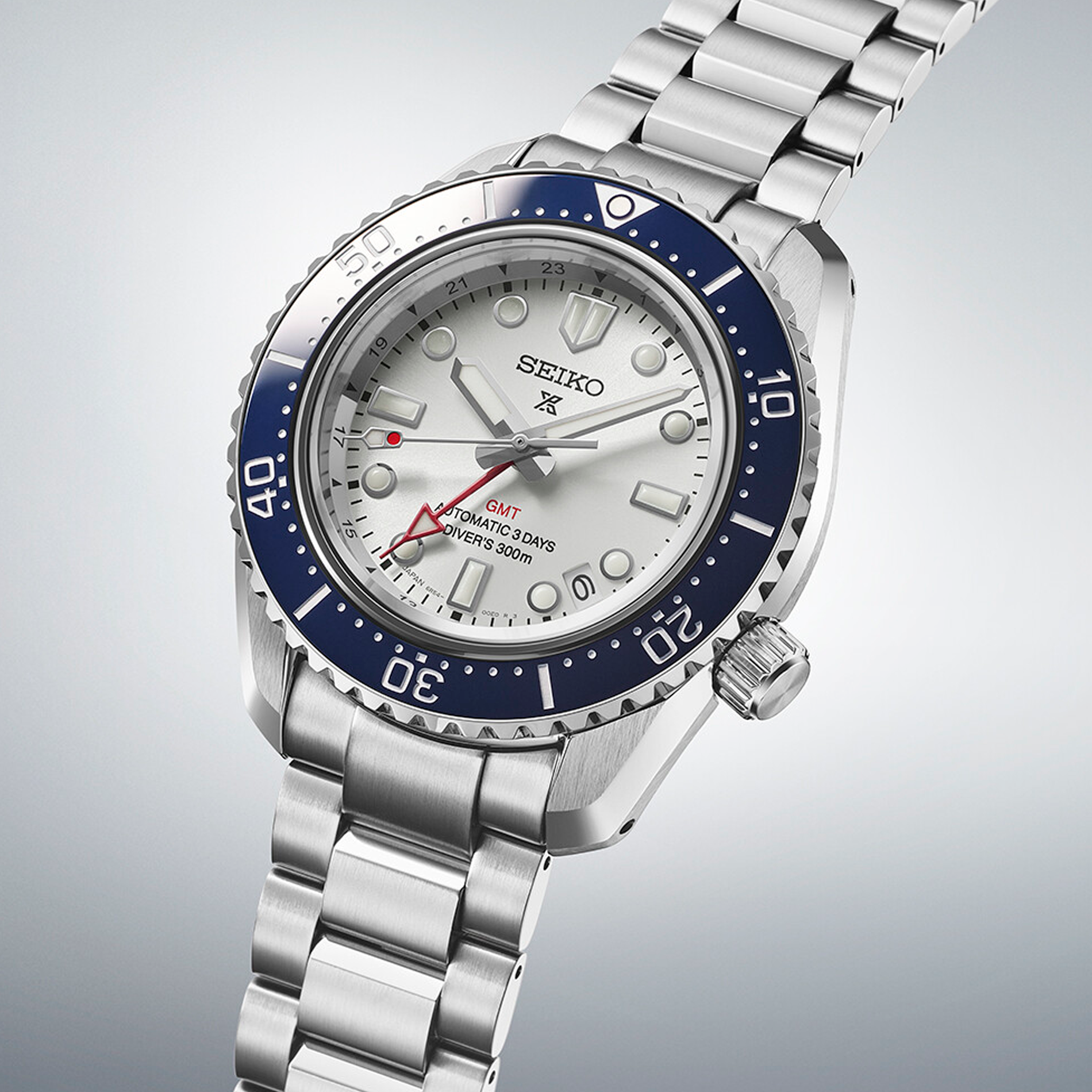 Seiko Prospex SEA 1968 Heritage Automatic GMT Diver’s SPB519J1 dykkerur med blå krans og stållænke