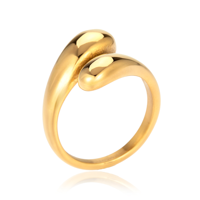 Sistie 2nd Drops ring i 18 kt. guldbelagt rustfrit stål med organisk åbent design.