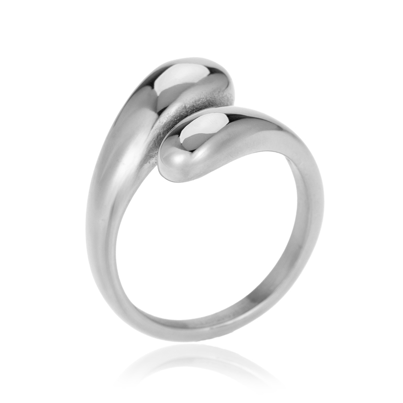 Sistie 2nd Drops ring i rustfrit stål med organisk og moderne design.