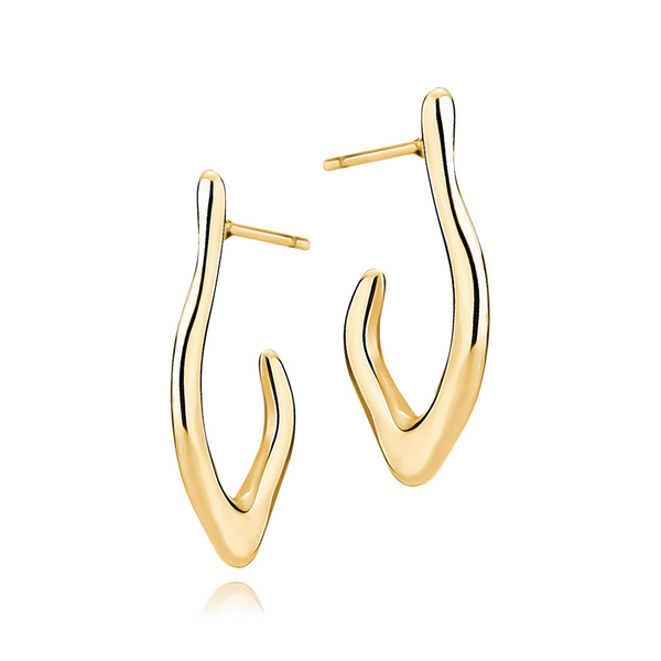 Signe Kragh x Sistie2ND Creol Small i 18 kt. PVD-forgyldt genanvendt rustfrit stål med organisk asymmetrisk design.
