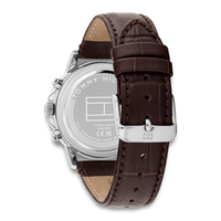 Bagside af Tommy Hilfiger Stewart 40 mm herreur med brun læderrem 1710746