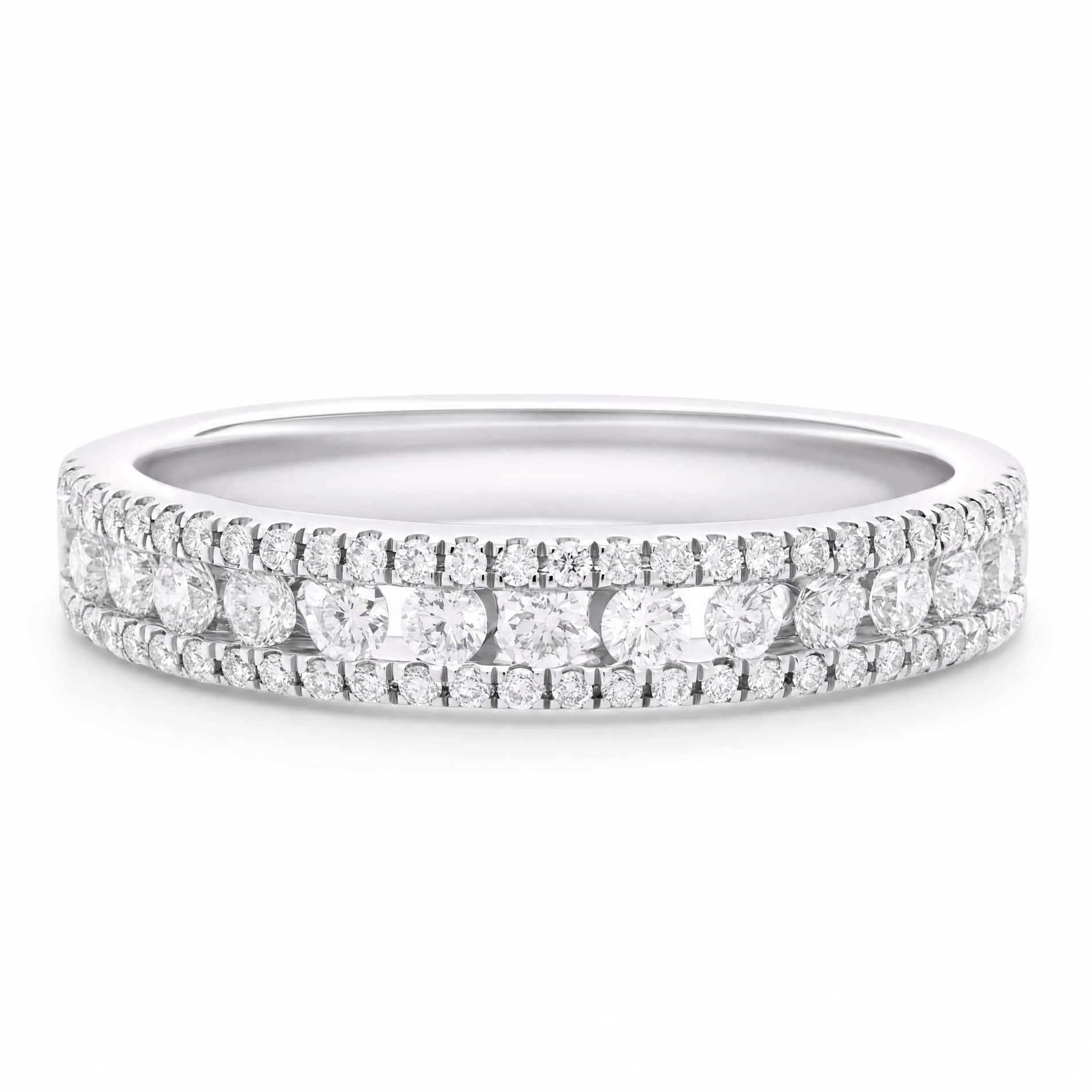 Vanessa alliancering i 18 karat hvidguld med 0,45 carat diamanter
