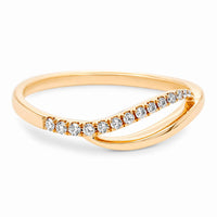Wave alliancering i 18 karat guld med 14 brilliantslebne diamanter